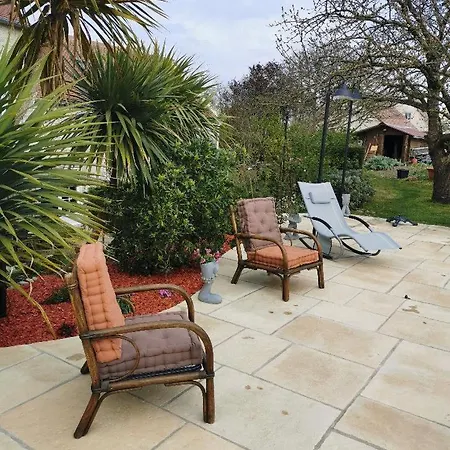 Camille A Sur Apartment *