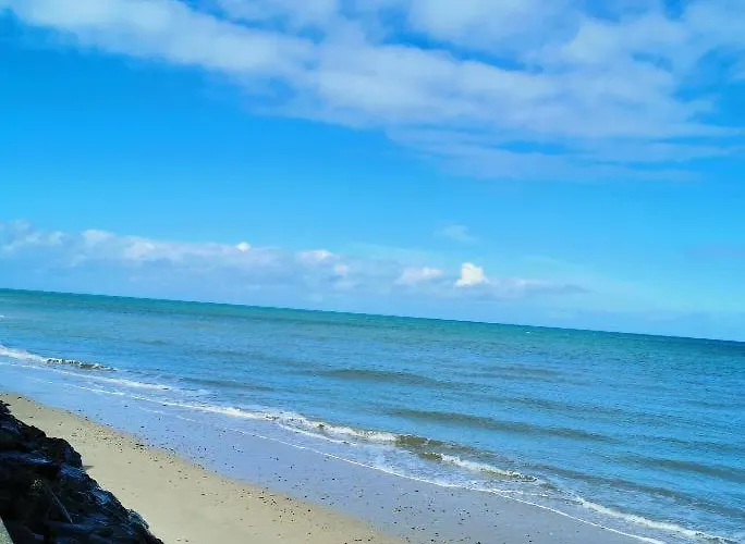 Camille A Sur Apartment Ver-sur-Mer